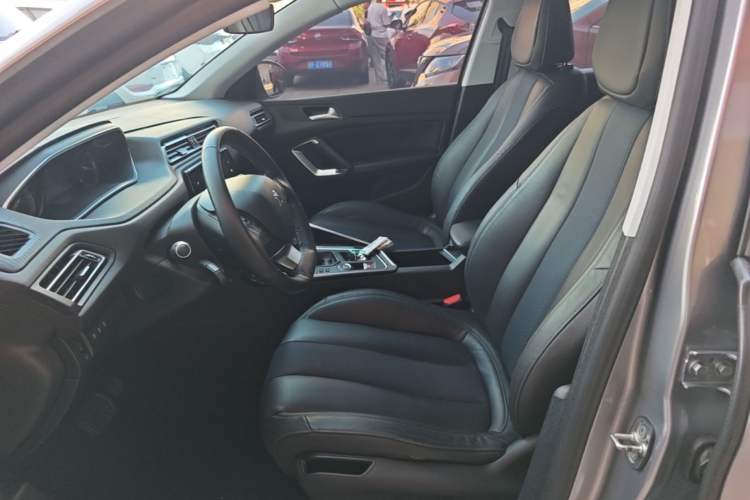 Used Peugeot 308 2016 350THP Automatic Prestige Edition Left Front Seat