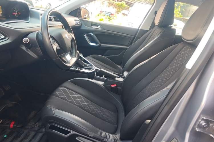 Used Peugeot 308 2016 1.6L Automatic Luxury Edition Left Front Seat