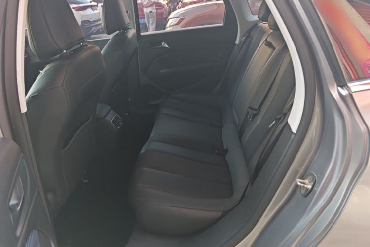 Used Peugeot 308 2016 350THP Automatic Prestige Edition Left Rear Seat
