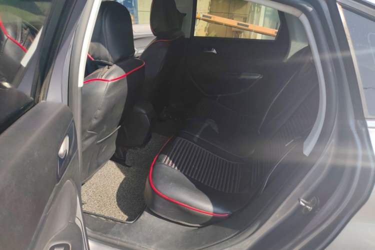 Used Peugeot 308 2016 230THP Automatic Luxury Edition Left Rear Seat