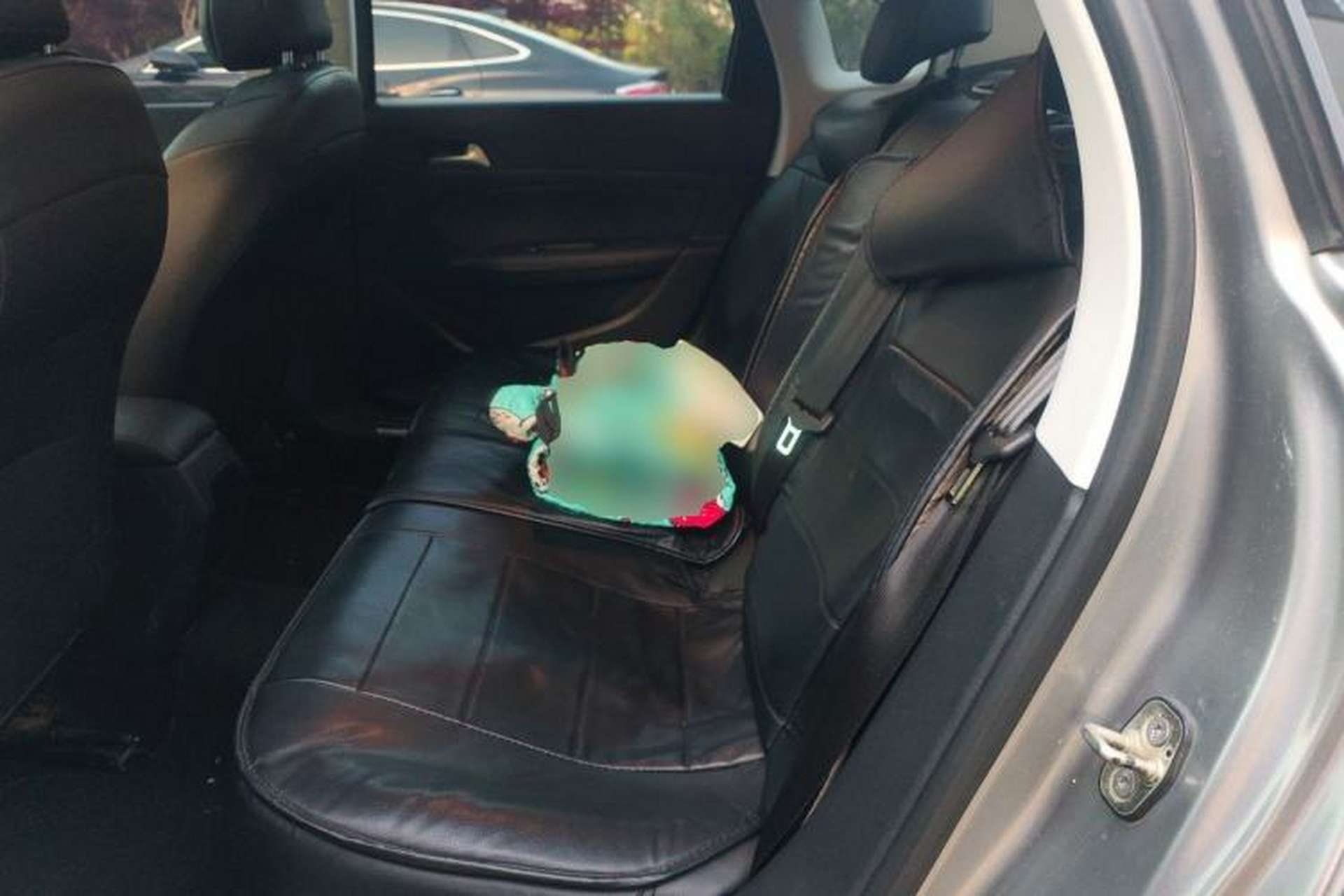 Used Peugeot 308 2016 1.6L Automatic Luxury Edition Left Rear Seat