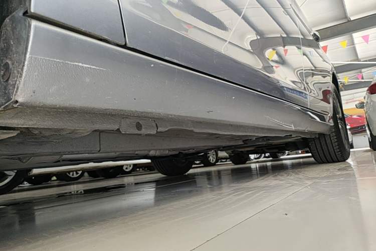 Used Peugeot 308 2016 1.6L Automatic Luxury Edition Left Side Sill