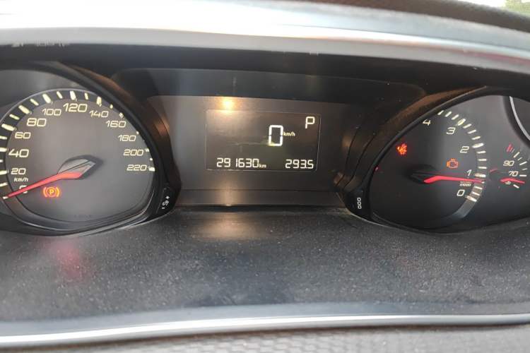 Used Peugeot 308 2016 1.6L Automatic Luxury Edition Odometer Close Up