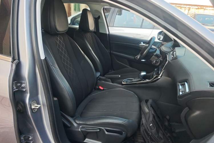 Used Peugeot 308 2016 1.6L Automatic Luxury Edition Right Front Seat