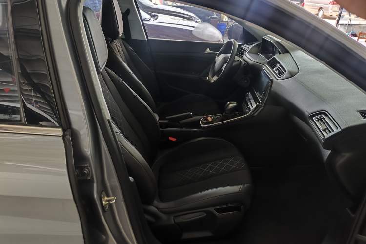 Used Peugeot 308 2016 1.6L Automatic Luxury Edition Right Front Seat