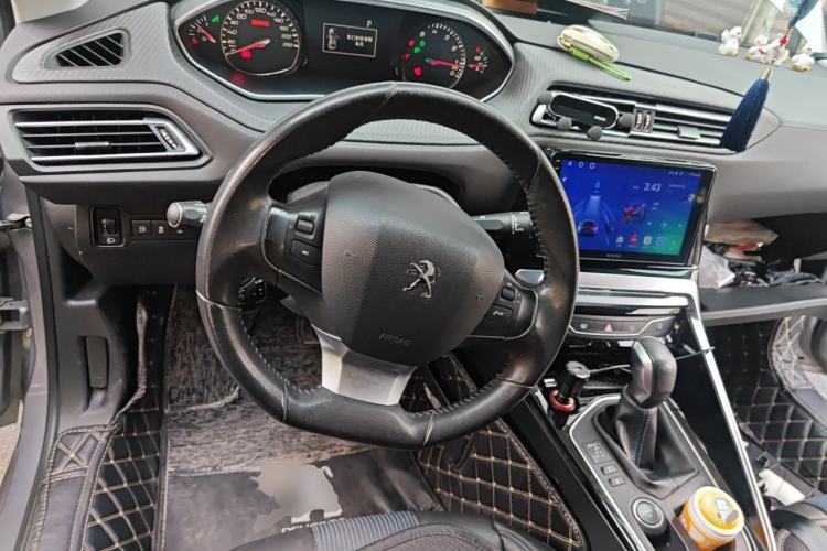 Used Peugeot 308 2016 350THP Automatic Prestige Edition Steering Wheel