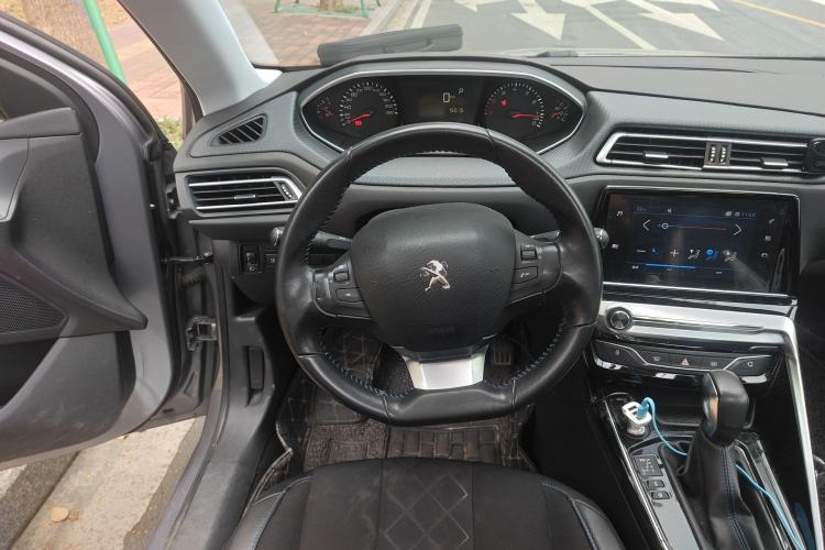 Used Peugeot 308 2016 1.6L Automatic Luxury Edition Steering Wheel