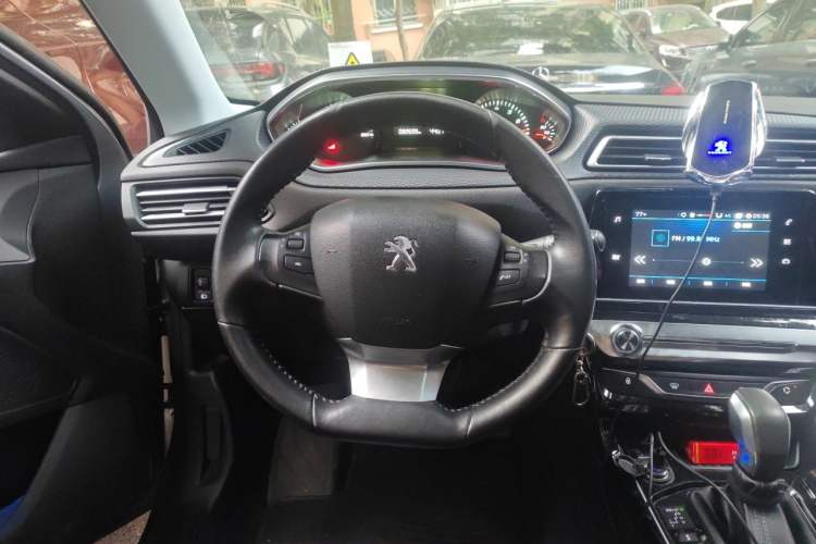 Used Peugeot 308 2016 1.6L Automatic Luxury Edition Steering Wheel