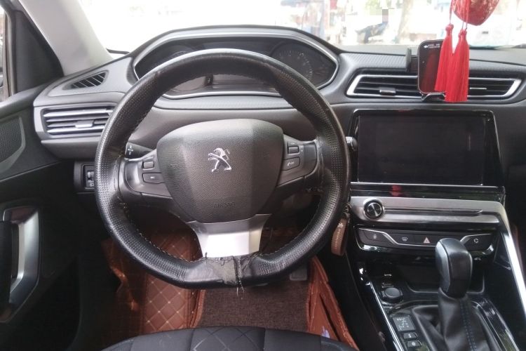 Used Peugeot 308 2016 1.6L Automatic Luxury Edition Steering Wheel