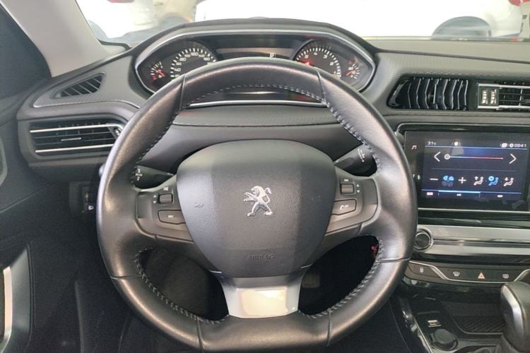 Used Peugeot 308 2016 1.6L Automatic Luxury Edition Steering Wheel