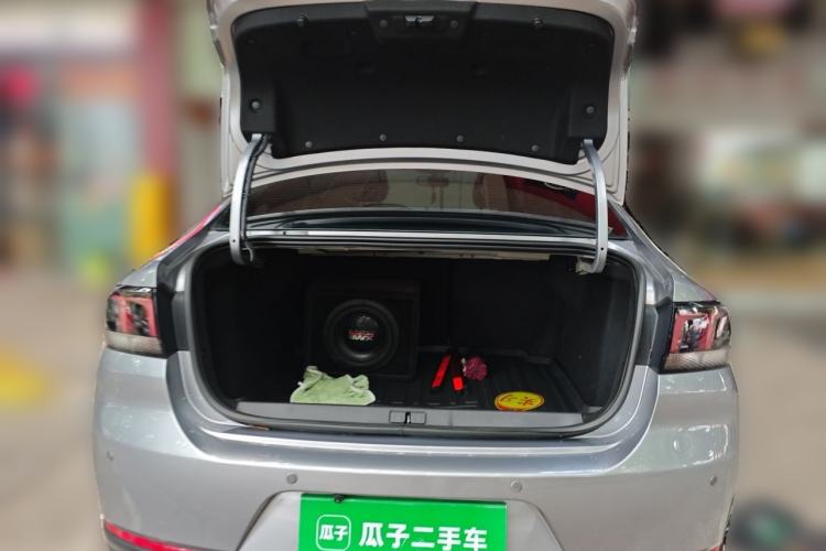 Used Peugeot 308 2016 1.6L Automatic Fashion Edition Trunk