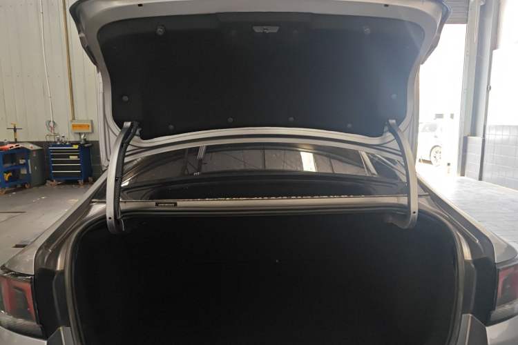 Used Peugeot 308 2016 1.6L Manual Fashion Edition Trunk