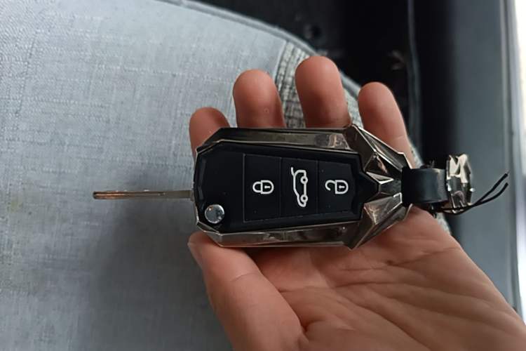 Used Peugeot 308 2016 1.6L Manual Fashion Edition Vehicle Key