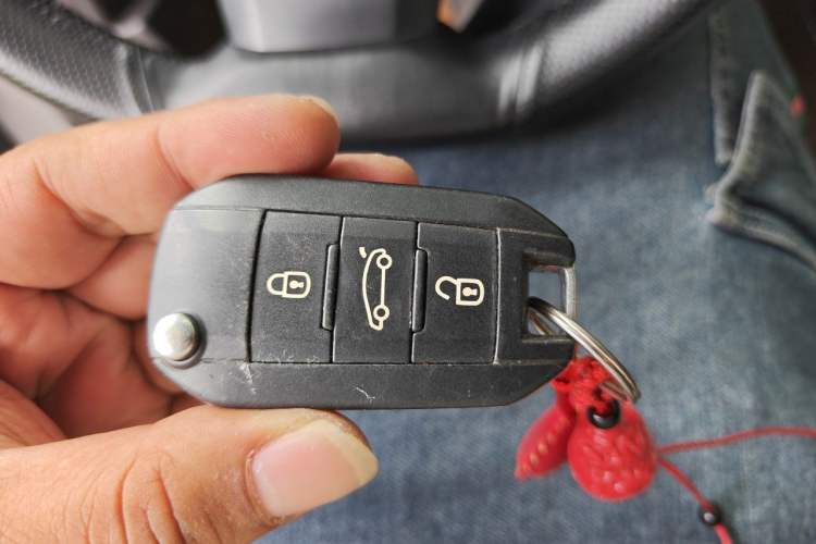 Used Peugeot 308 2016 1.6L Automatic Fashion Edition Vehicle Key