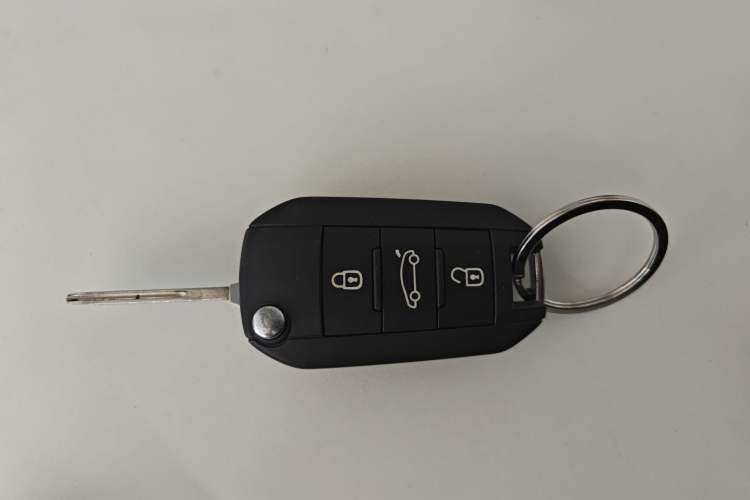 Used Peugeot 308 2016 1.6L Manual Fashion Edition Vehicle Key
