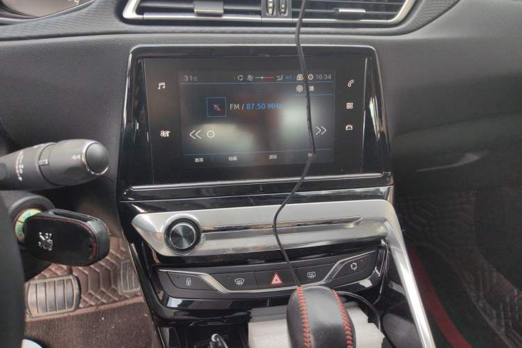 Used Peugeot 308 2016 1.6L Automatic Luxury Edition Audio And AC Panel