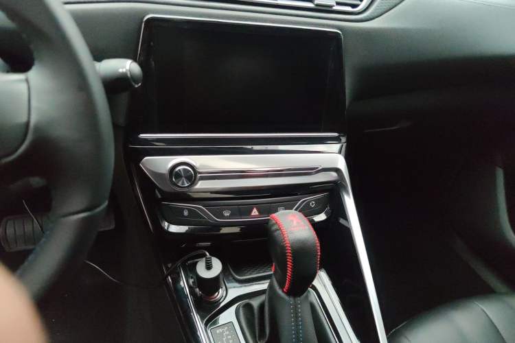 Used Peugeot 308 2016 1.6L Automatic Luxury Edition Audio And AC Panel