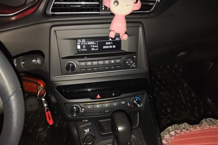 Used Peugeot 308 2016 1.6L Automatic Fashion Edition Audio And AC Panel