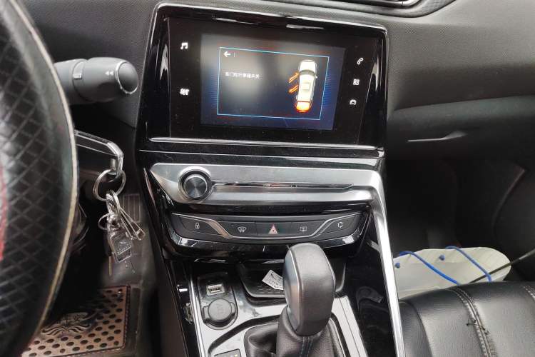 Used Peugeot 308 2016 1.6L Automatic Luxury Edition Audio And AC Panel