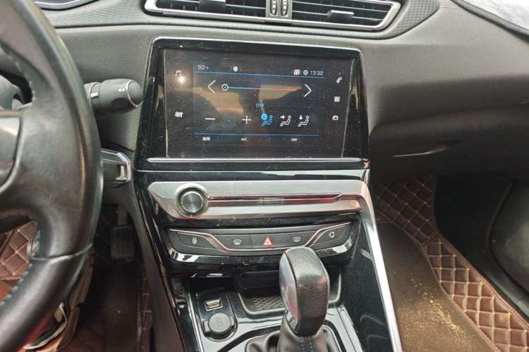 Used Peugeot 308 2016 1.6L Automatic Luxury Edition Audio And AC Panel
