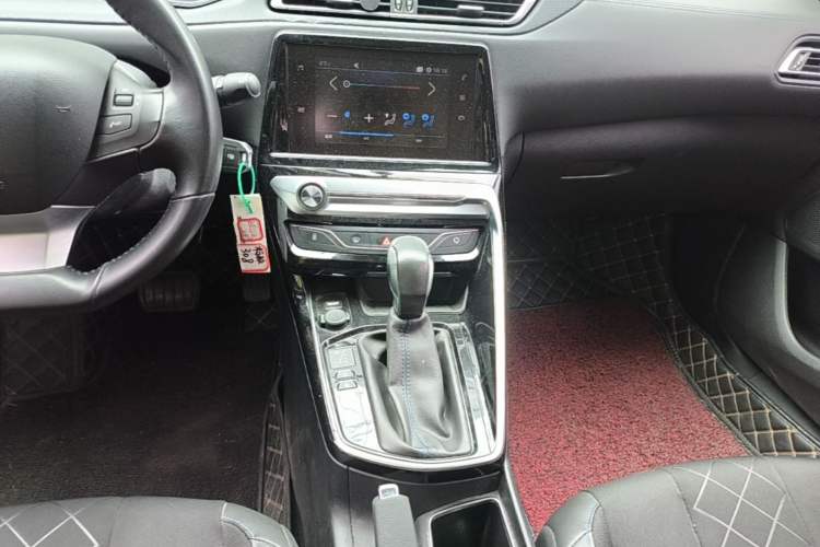 Used Peugeot 308 2016 1.6L Automatic Luxury Edition Audio And AC Panel