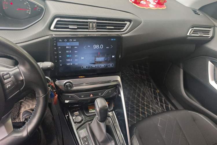Used Peugeot 308 2016 1.6L Automatic Luxury Edition Audio And AC Panel