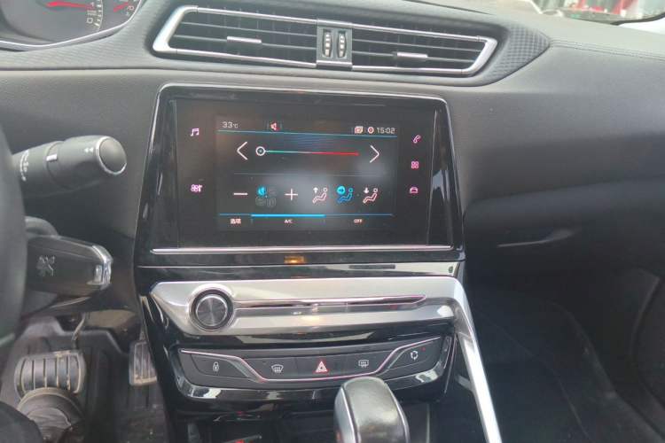 Used Peugeot 308 2016 1.6L Automatic Luxury Edition Audio And AC Panel