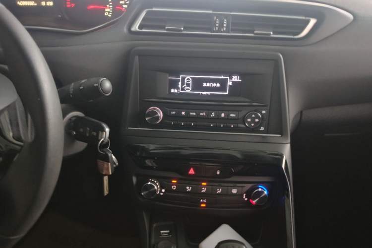 Used Peugeot 308 2016 1.6L Manual Fashion Edition Audio And AC Panel