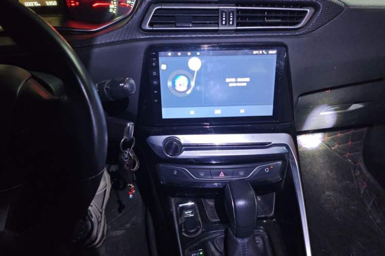 Used Peugeot 308 2016 1.6L Automatic Luxury Edition Audio And AC Panel
