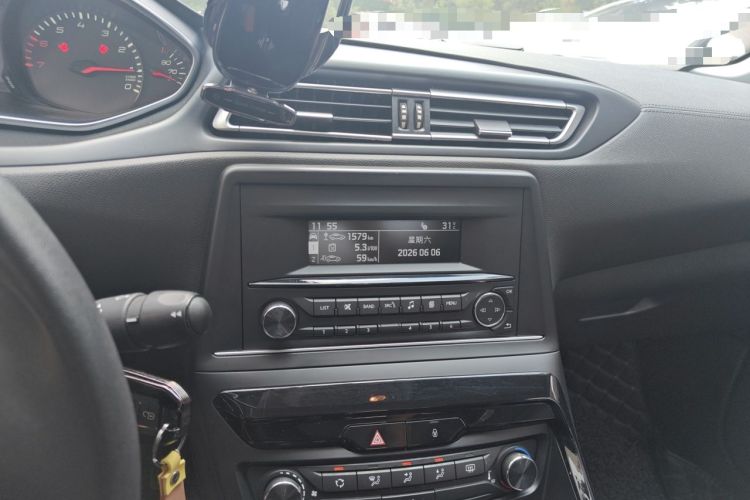 Used Peugeot 308 2016 230THP Manual Fashion Edition Audio And AC Panel
