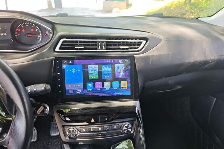 Used Peugeot 308 2016 230THP Manual Fashion Edition Audio And AC Panel