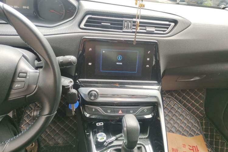 Used Peugeot 308 2016 1.6L Automatic Luxury Edition Audio And AC Panel