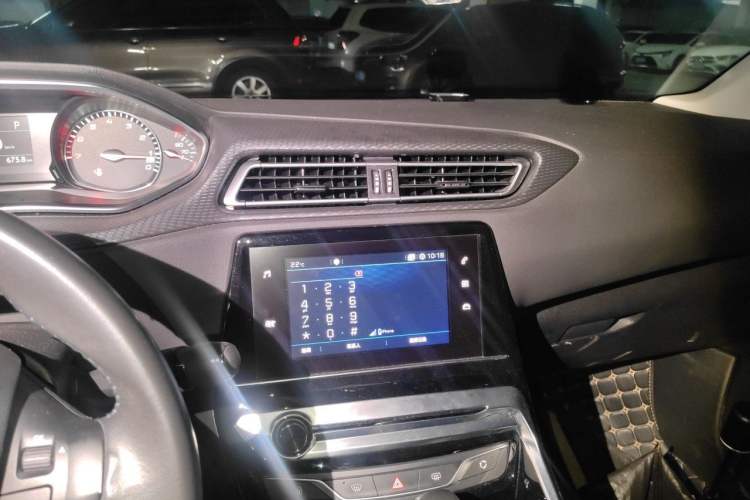 Used Peugeot 308 2016 350THP Automatic Prestige Edition Audio And AC Panel
