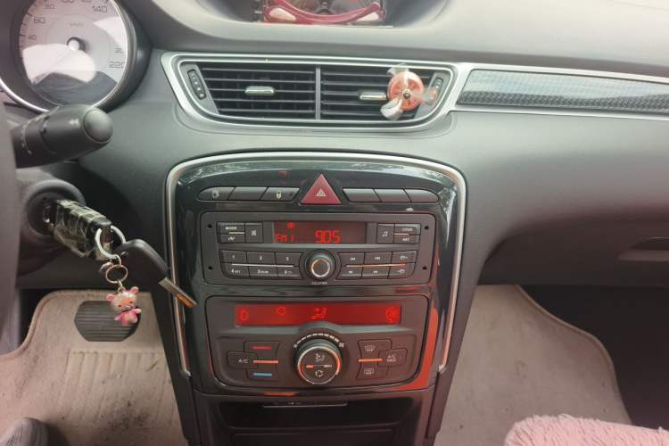Used Peugeot 308 2016 1.6L Automatic Fashion Edition Audio And AC Panel