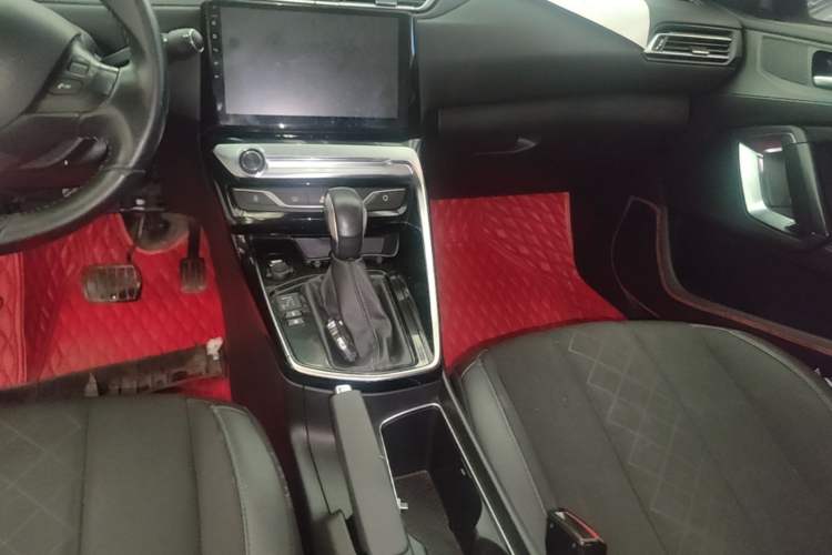 Used Peugeot 308 2016 1.6L Automatic Luxury Edition Audio And AC Panel