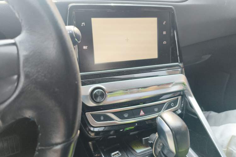 Used Peugeot 308 2016 230THP Automatic Luxury Edition Audio And AC Panel