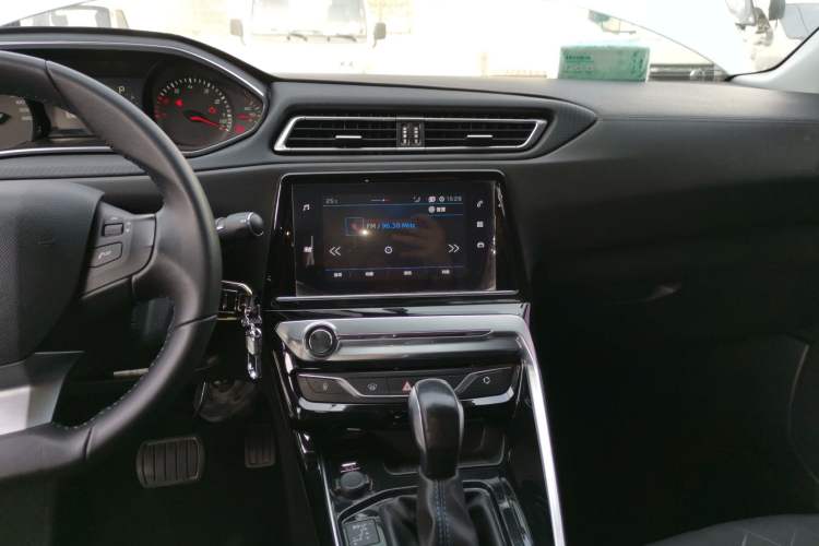 Used Peugeot 308 2016 1.6L Automatic Luxury Edition Audio And AC Panel
