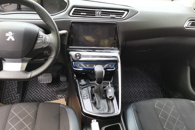 Used Peugeot 308 2016 1.6L Automatic Luxury Edition Audio And AC Panel