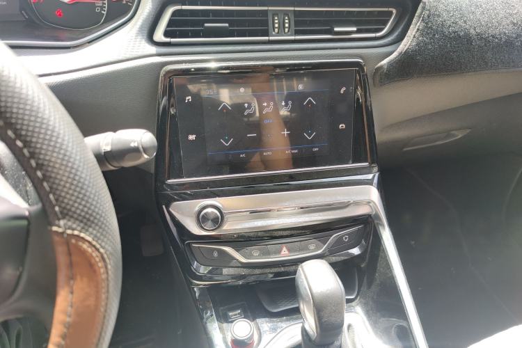 Used Peugeot 308 2016 350THP Automatic Prestige Edition Audio And AC Panel