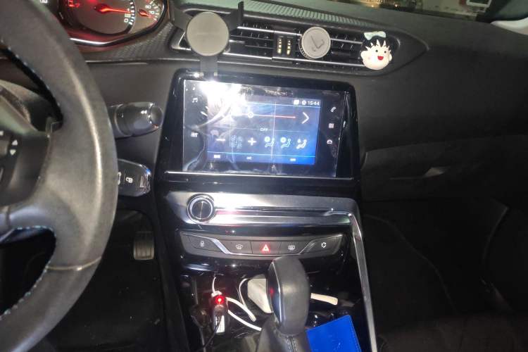 Used Peugeot 308 2016 230THP Automatic Luxury Edition Audio And AC Panel