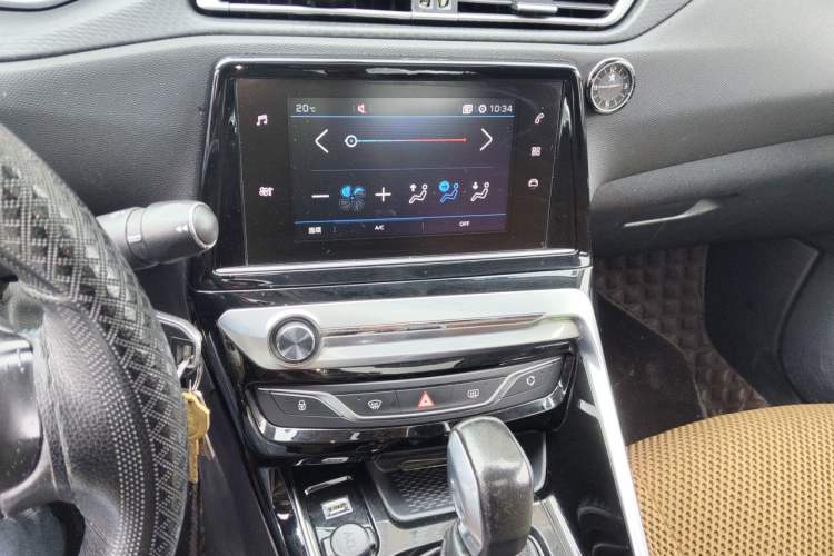 Used Peugeot 308 2016 1.6L Automatic Luxury Edition Audio And AC Panel