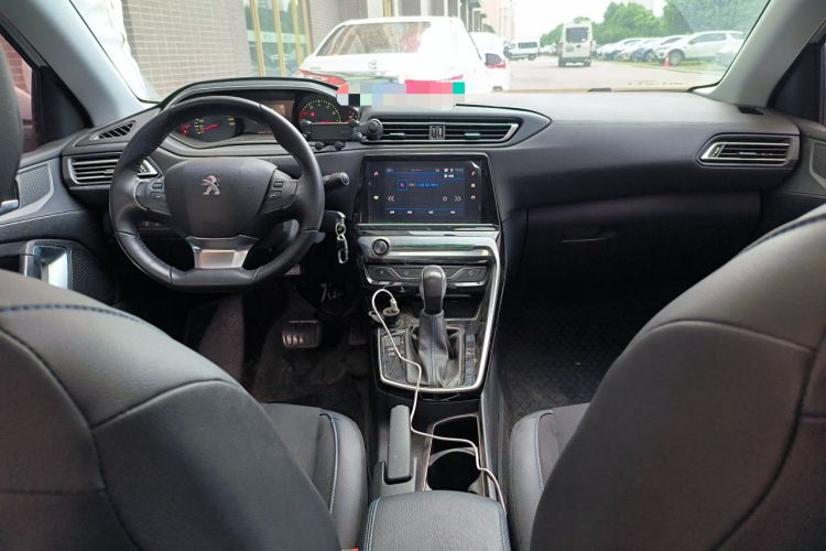 Used Peugeot 308 2016 1.6L Automatic Luxury Edition Center Console
