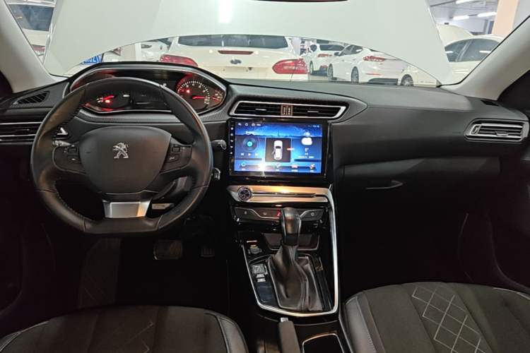 Used Peugeot 308 2016 1.6L Automatic Luxury Edition Center Console