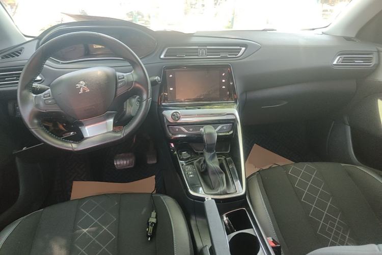 Used Peugeot 308 2016 1.6L Automatic Luxury Edition Center Console