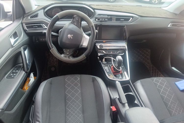 Used Peugeot 308 2016 1.6L Automatic Luxury Edition Center Console