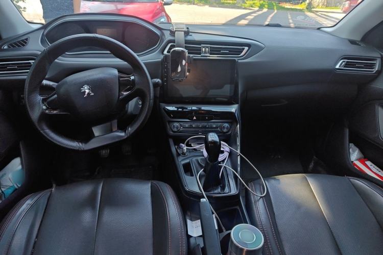 Used Peugeot 308 2016 1.6L Manual Fashion Edition Center Console