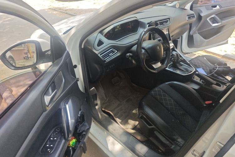 Used Peugeot 308 2016 1.6L Automatic Luxury Edition Driver Seat