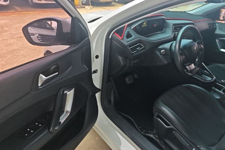 Used Peugeot 308 2016 1.6L Automatic Luxury Edition Driver Seat
