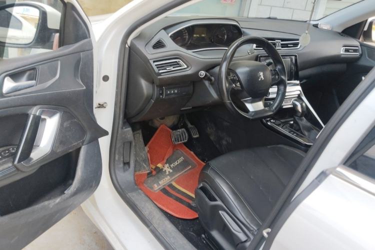 Used Peugeot 308 2016 1.6L Automatic Luxury Edition Driver Seat