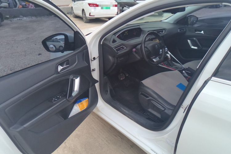 Used Peugeot 308 2016 1.6L Automatic Luxury Edition Driver Seat